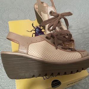 Fly London shoes open toe super comfortable. Box not included. Reposhed 👍🏼♥️